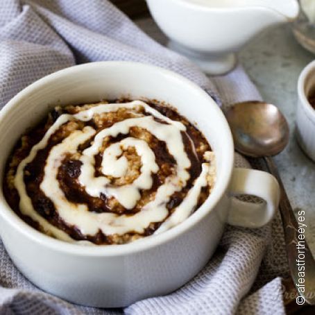 Pressure Cooker Cinnamon Roll Steel Cut Oats