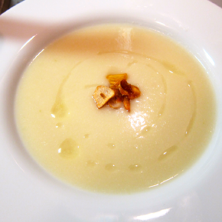 PaleoRoasted Garlic Soup {GAPS, Primal/Paleo, Gluten Free, Grain Free}