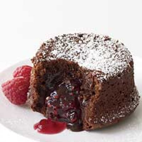 Molten Chocolate Cake with Raspberry Filling