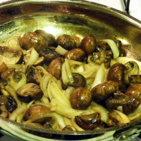 Sauté' Mushroom and Onions