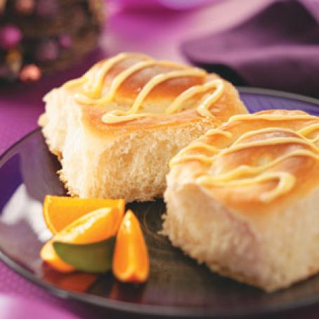 Orange-Cheesecake Breakfast Rolls