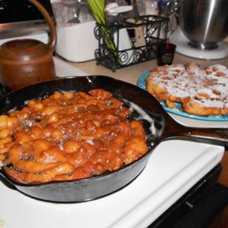 PENNSYLVANIA DUTCH FUNNEL CAKES