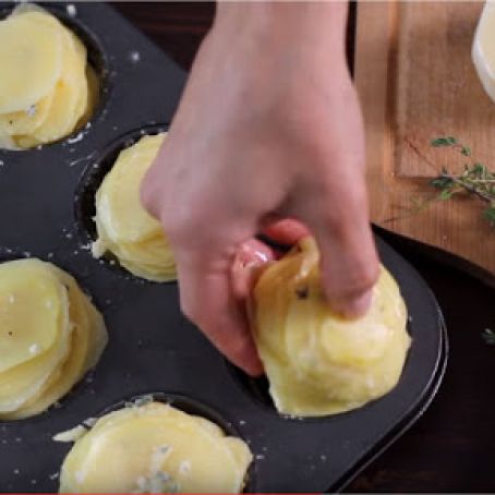 Muffin Tin Parmesan Potatoes