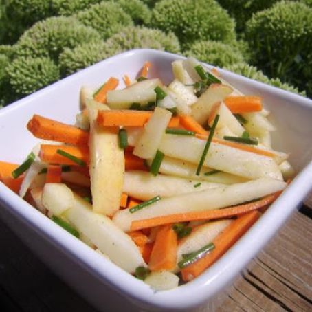 Apple and Carrot Salad