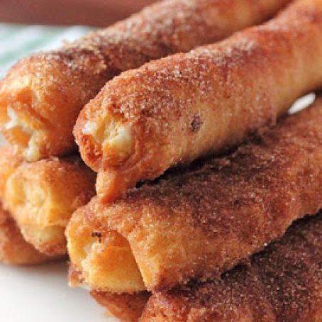 Crescent Cheesecake Roll-Ups