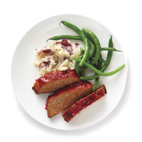 Turkey Meat Loaf With Mashed Potatoes and Green Beans