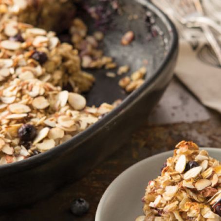 Baked Oatmeal with Blueberries, Almonds and Coconut Milk