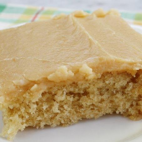 Easy Peanut Butter Cake - The Itsy-Bitsy Kitchen