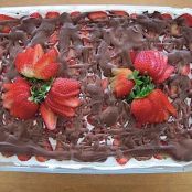 Strawberry Icebox Cake Recipe (No Bake)