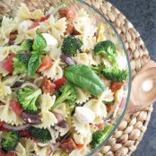 Farfalle with Pepperoni, Mozzarella and Broccoli