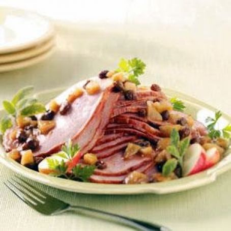 Ham with apple raisin sauce