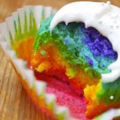 Cupcakes: Rainbow Cupcakes