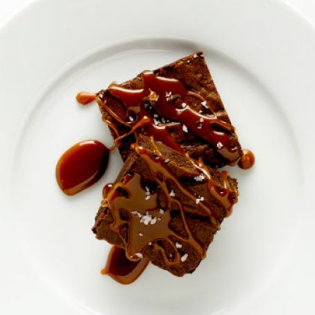 Brownies with Salted Caramel Sauce