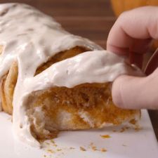 Pumpkin Spice Pull Apart Bread