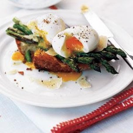 Asparagus and Soft Eggs on Toast