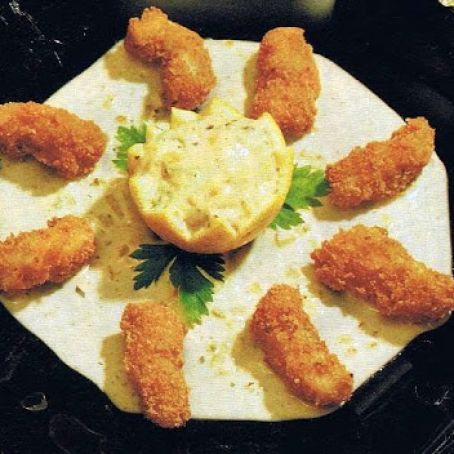 BASTONES DE PESCADO CON SALSA TARTARA