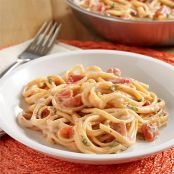 Tomato Alfredo Linguine Skillet