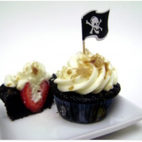 Straw-buried Treasure Cupcakes