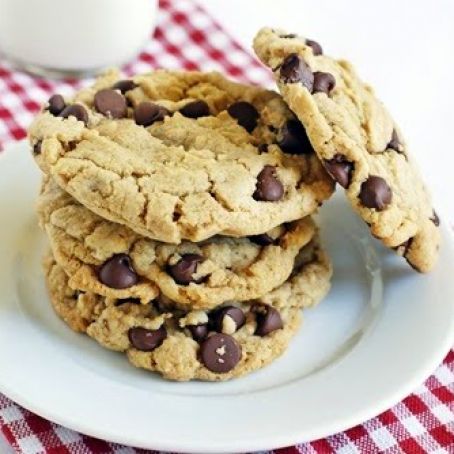 Puffy Peanut Butter Chocolate Chip Cookies