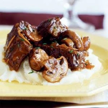 Beef Stew with Mushrooms (slow cooker)