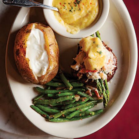 Filet Oskar (Steak with Crab and Hollandaise)