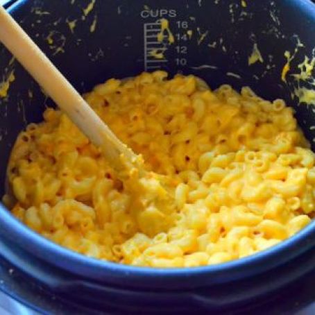 PRESSURE COOKER MACARONI AND CHEESE - Pressure Cooker Perfection