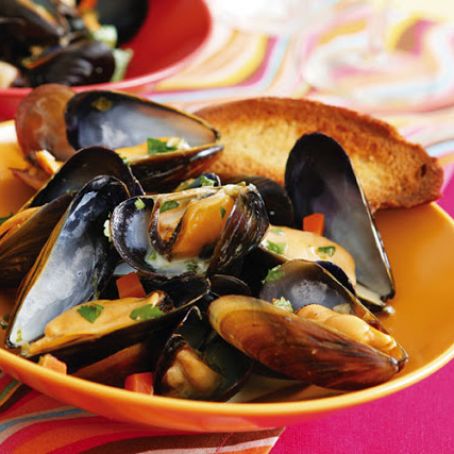 Steamed Mussels with Lime & Cilantro