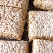COCONUT OIL RICE CRISPY TREATS