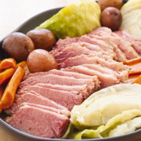 New England–Style Home-Corned Beef and Cabbage