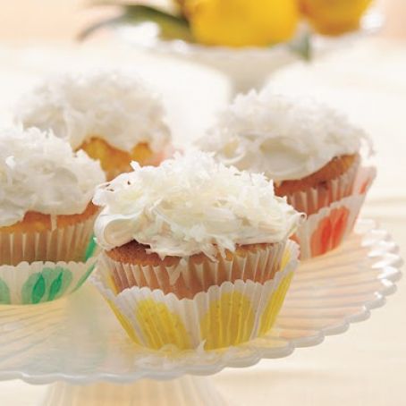 Piña Colada Cupcakes