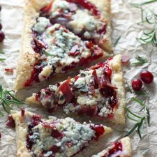Cranberry, Bacon, and Gorgonzola Puff Pizza