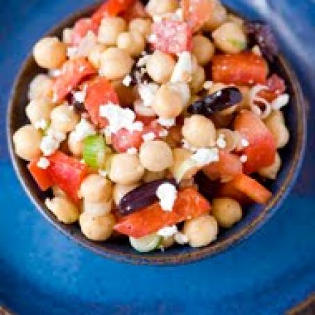 MEDITERRANEAN CHICKPEA SALAD