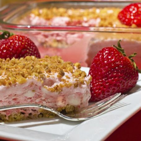 Mama's Strawberry Dessert