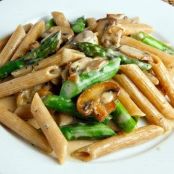 Penne with Asparagus and Mushrooms in a Gorgonzola Sauce