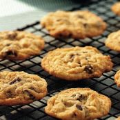 CHOCOLATE CHUNK COOKIES
