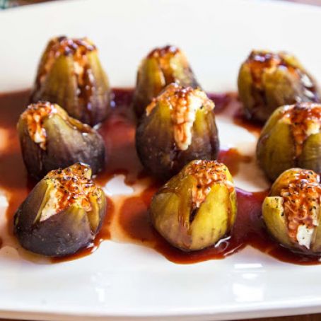 Stuffed Figs with Goat Cheese