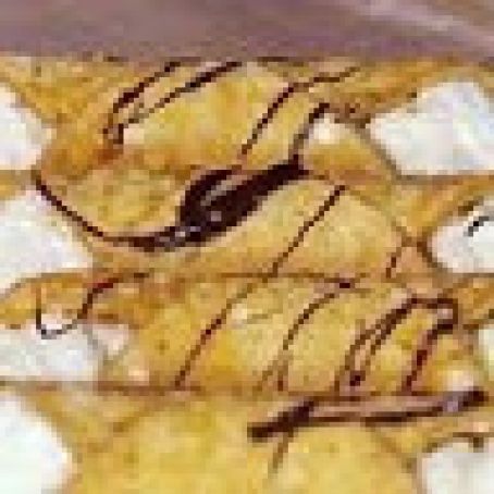 Cannoli with Chocolate Drizzle