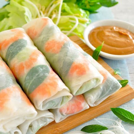 Vietnamese Rice Paper Rolls (Spring Rolls)