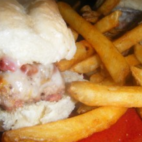 Mini Turkey Sliders with Sautéed Onions & Bacon