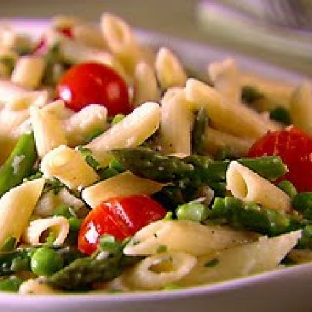 Penne with Asparagus and Cherry Tomatoes