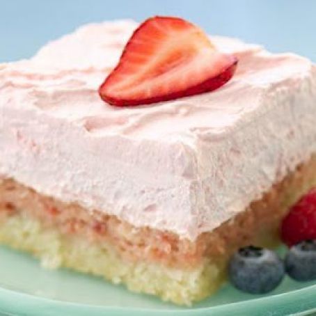 Easy Strawberry Cream Dessert Squares