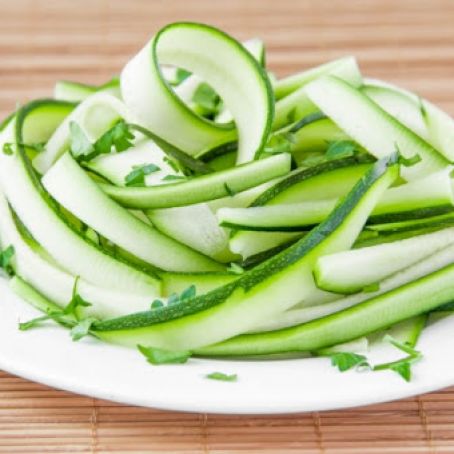 Zucchini:Raw Vegan Zucchini Alfredo
