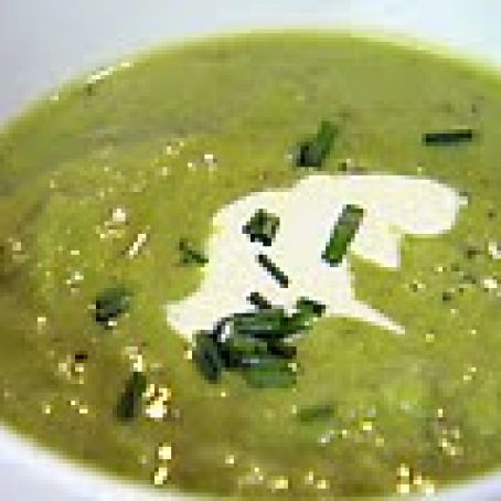 Fresh pea soup