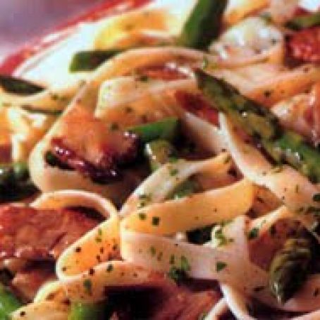 Fettucine with veal, asparagus & shallots