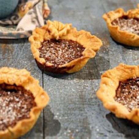 MINI CHOCOLATE CHESS PIES