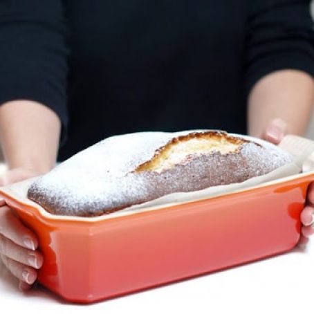 Bizcocho relleno de manzana con canela