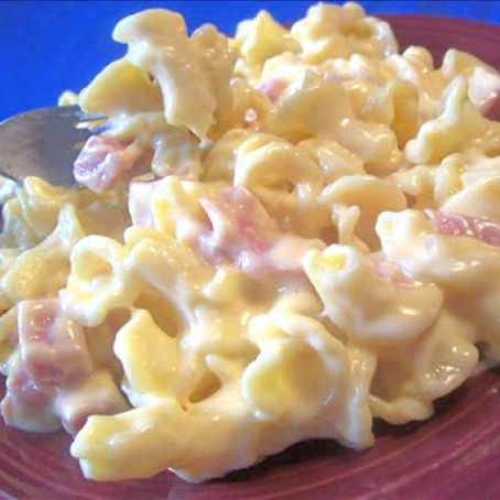 Iron Mike's White Sharp Cheddar N' Ham Macaroni and Cheese