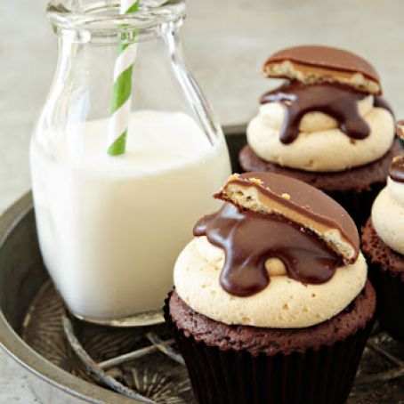 Tagalong Cupcakes