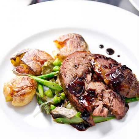 Slow Roasted Lamb with Bordeaux Caramel Recipe