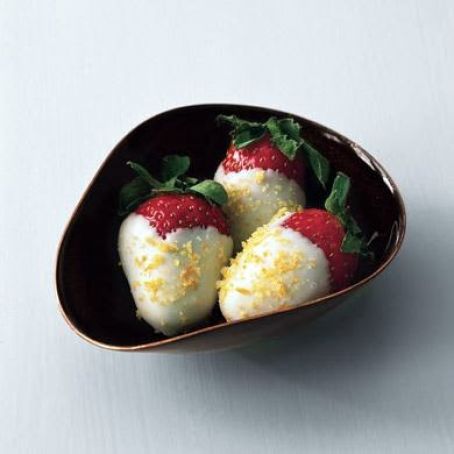 WHITE CHOC DIPPED STRAWBS w/CITRUS SUGAR